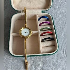 GUCCI bangle watch with bezel set💙💚❤️💜💛🖤